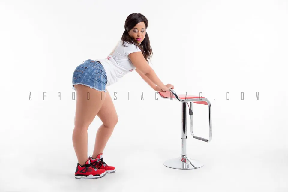 Amanda Simelane, Afrodisiac Magazine model — photo 3 of 4